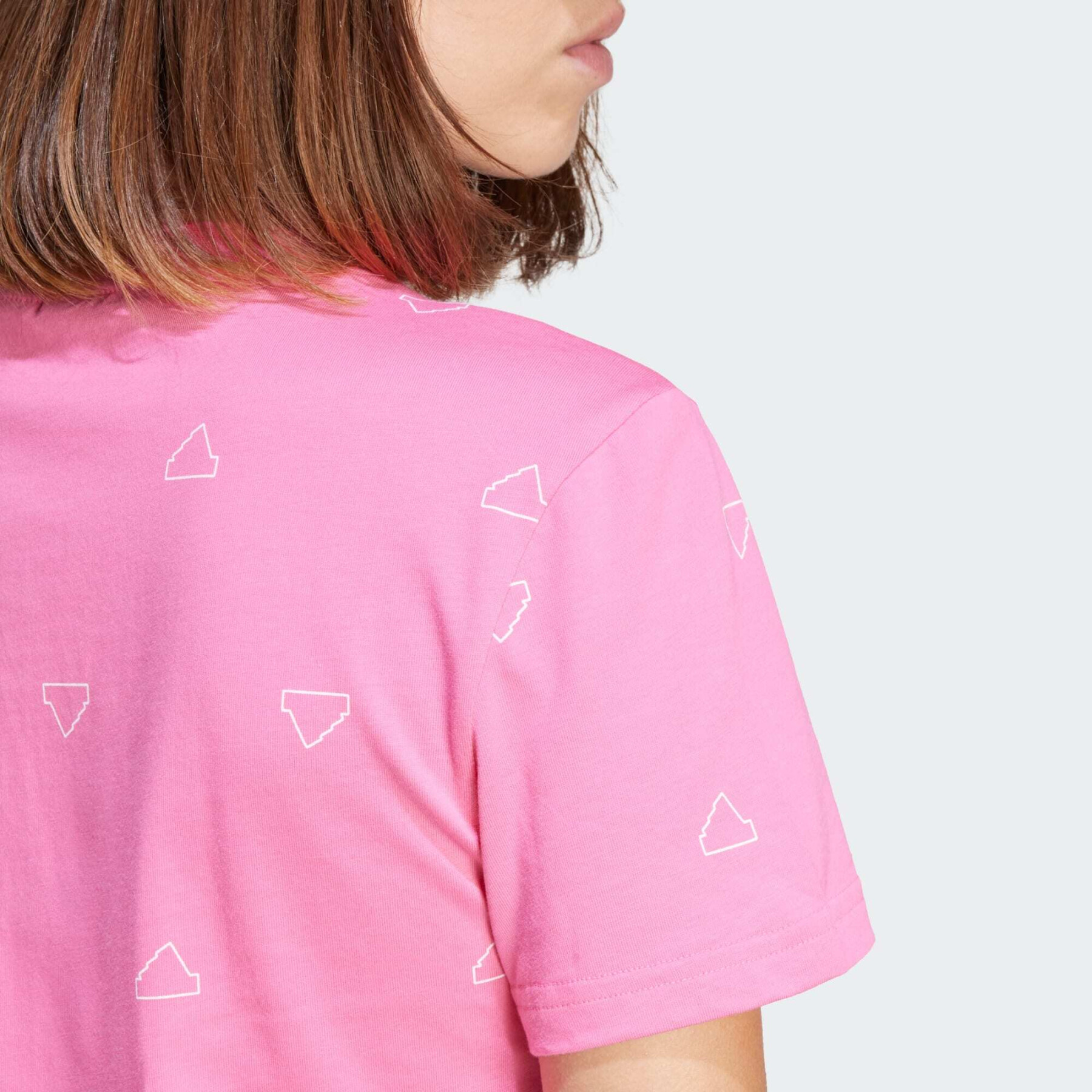 T-shirt slim-fit de mulher adidas Essentials Monogram Graphic