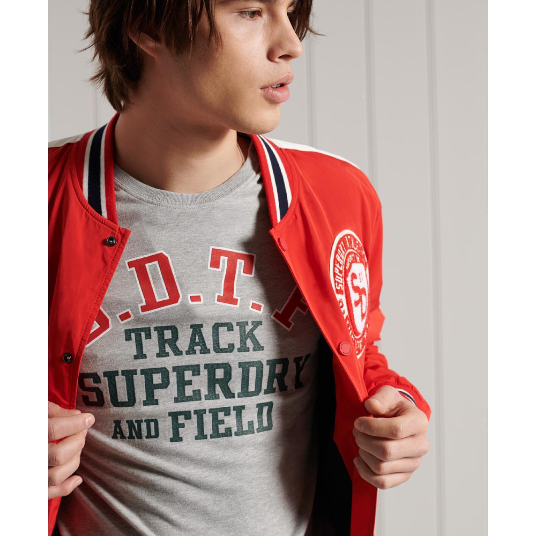 T-shirt leve com design de pista e campo Superdry