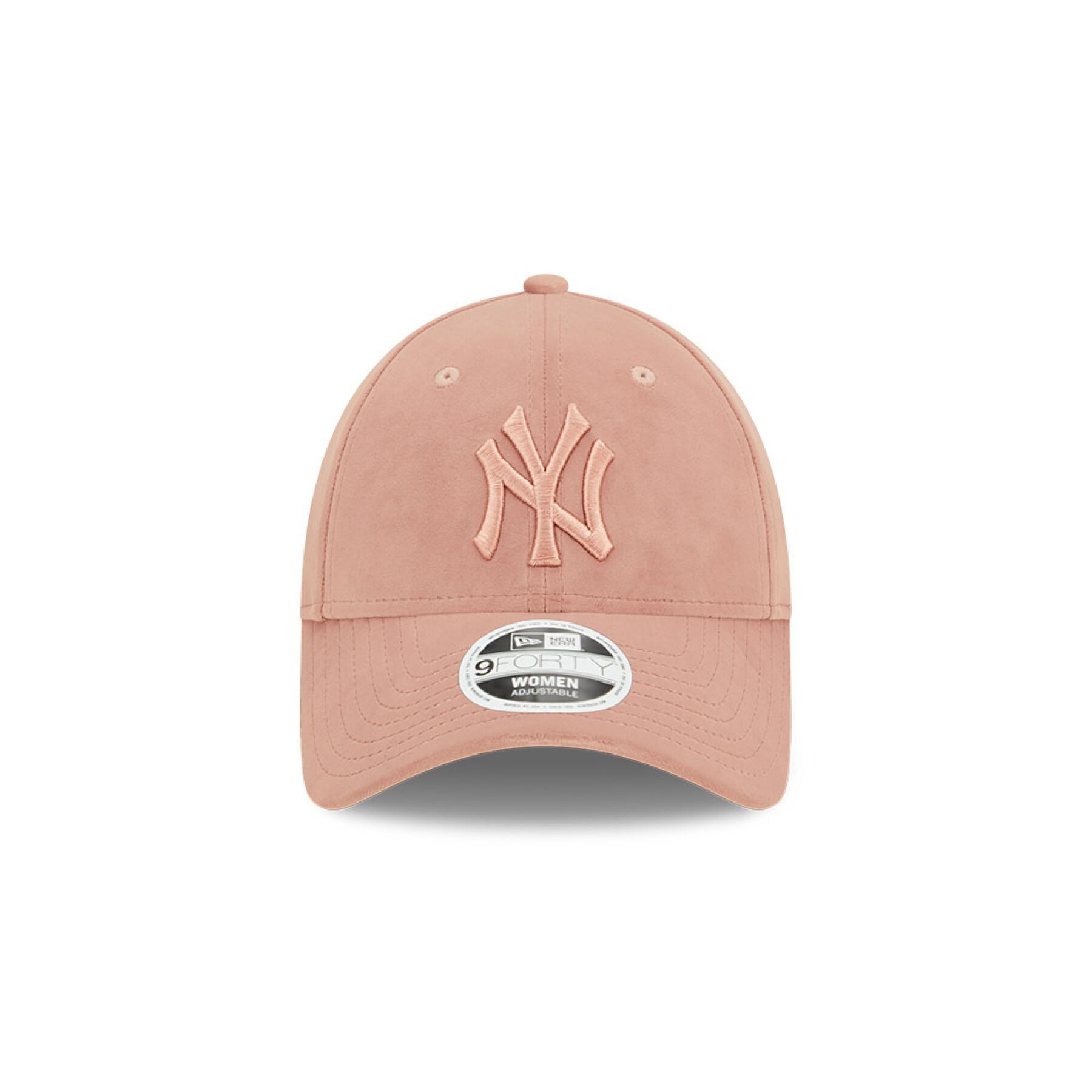 9forty cap de veludo para mulheres New York Yankees