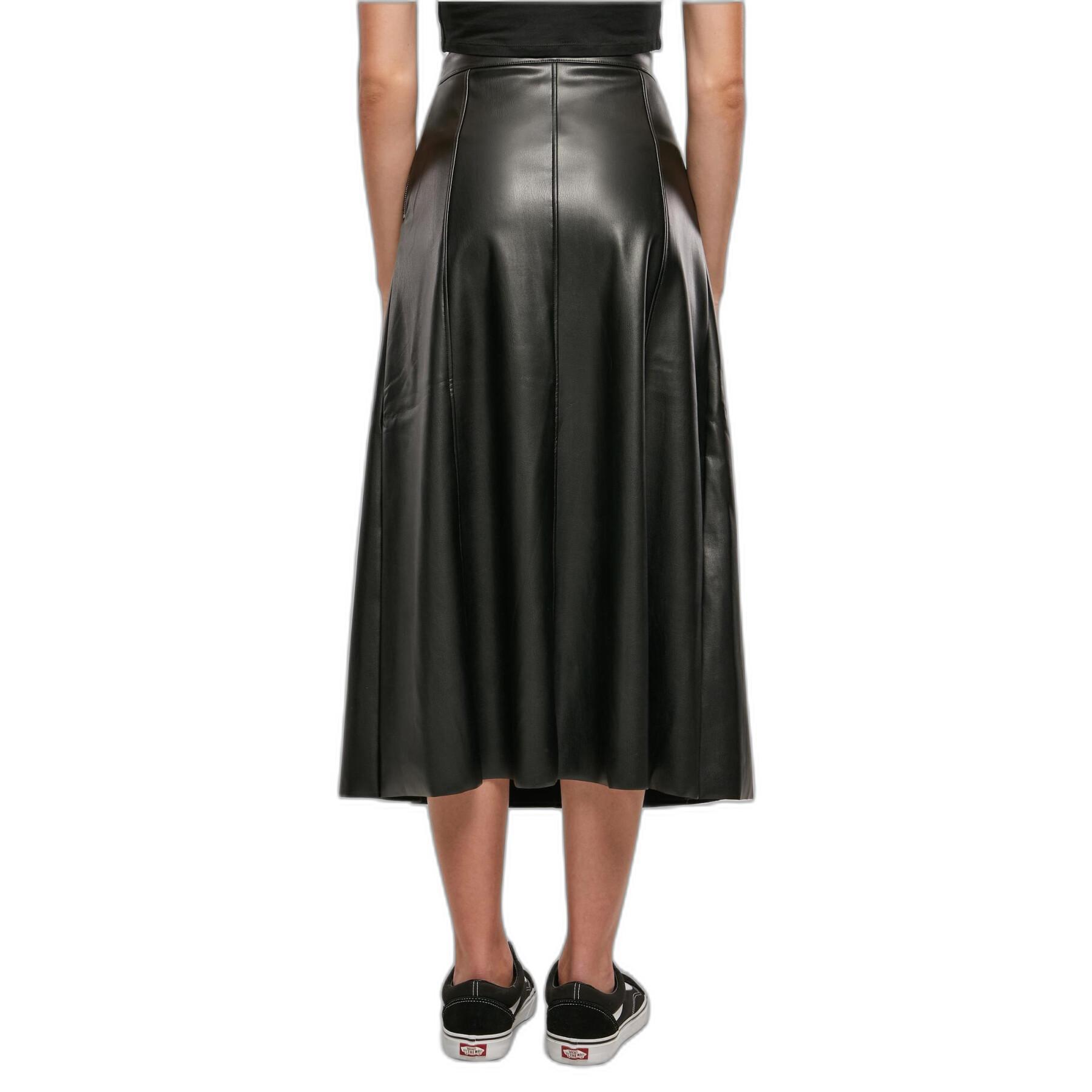 Mulher de saia de couro sintético de comprimento médio Urban Classics
