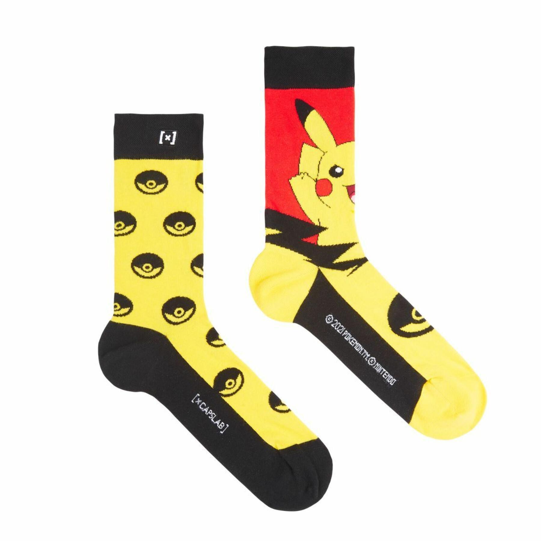 Par de meias Capslab Pokémon Pikachu