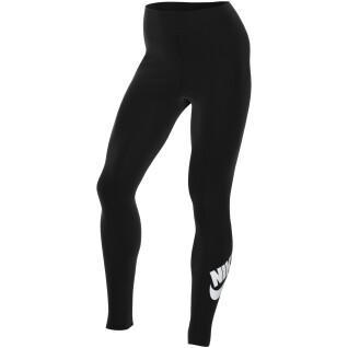 Pernas de mulher Nike sportswear essential
